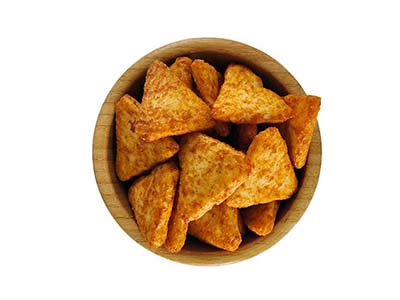 CRACKER TRIANGLE SRIRACHA